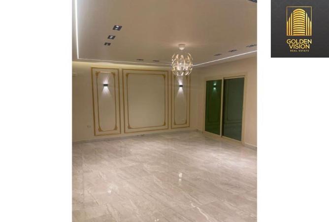 8370189 - Property Image 2