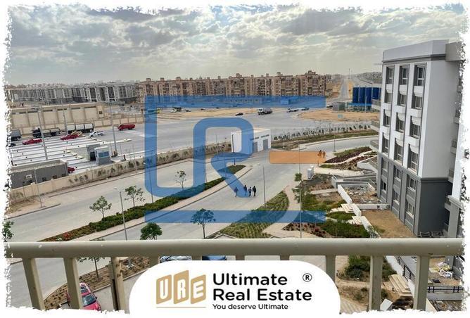 Apartment - 2 Bedrooms - 2 Bathrooms for sale in Hyde Park - 5th Settlement Compounds - The 5th Settlement - New Cairo City - Cairo
