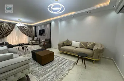 Apartment - 3 Bedrooms - 2 Bathrooms for sale in Al Akhshid St. - El Roda - Hay El Manial - Cairo