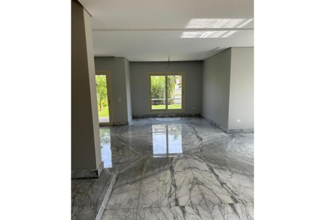 8393348 - Property Image 2