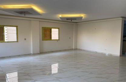 Apartment - 3 Bedrooms - 3 Bathrooms for rent in Ganoob El Acadimia - New Cairo City - Cairo