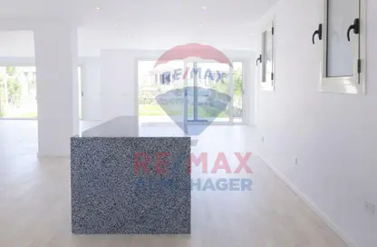 تاون هاوس - 4 غرف نوم - 4 حمامات للبيع في جولف فيوز - طريق مصر اسكندرية الصحراوي - مدينة 6 أكتوبر - الجيزة