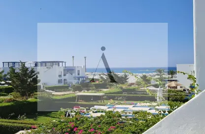Chalet - 2 Bedrooms - 2 Bathrooms for sale in Mountain View - Ras Al Hekma - North Coast