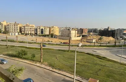 Apartment - 3 Bedrooms - 3 Bathrooms for sale in South Lotus - El Lotus - New Cairo City - Cairo