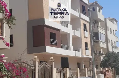 Apartment - 3 Bedrooms - 3 Bathrooms for sale in Waslet Dahshur Road - Green Belt - 6 October City - Giza