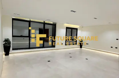 Office Space - Studio - 3 Bathrooms for rent in Zahraa Al Maadi St. - Degla - Hay El Maadi - Cairo