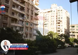 شقة - 3 غرف نوم - 2 حمامات للبيع في شارع لافيزون - بولكلي - حي شرق - الاسكندرية