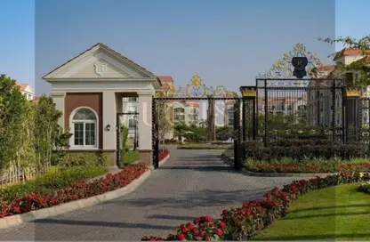 Apartment - 2 Bedrooms - 2 Bathrooms for sale in Regent's Square - 5th Settlement Compounds - The 5th Settlement - New Cairo City - Cairo