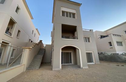 Villa - 5 Bedrooms - 6 Bathrooms for rent in Street Of Dreams - Uptown Cairo - Mokattam - Cairo