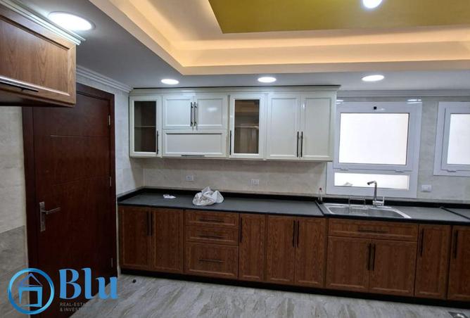 8012315 - Property Image 2