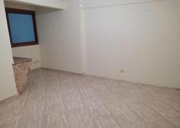 Apartment - 3 bedrooms - 2 bathrooms for للايجار in Mohamed Fawzy Moaz St. - Smouha - Hay Sharq - Alexandria