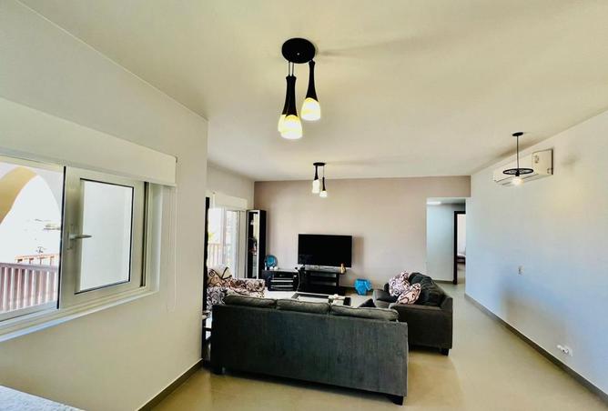8036890 - Property Image 3