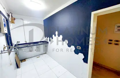 Apartment - 2 Bedrooms - 1 Bathroom for sale in Al Ekbal St. - Laurent - Hay Sharq - Alexandria