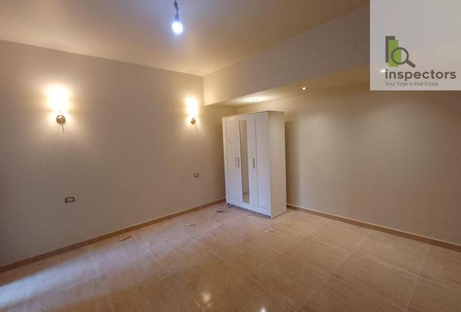 8204493 - Property Image 2