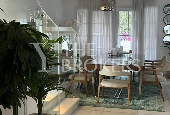 8261999 - Property Image 2