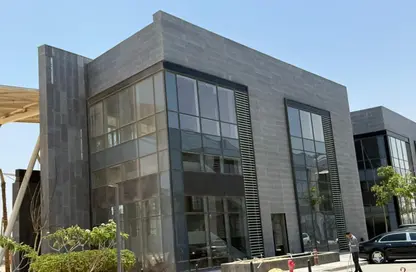 Office Space - Studio - 4 Bathrooms for rent in V90 - North Teseen St. - The 5th Settlement - New Cairo City - Cairo