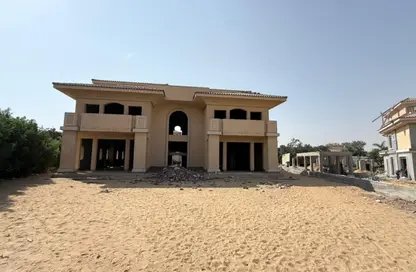 Villa - 5 Bedrooms - 4 Bathrooms for sale in Privado - Madinaty - Cairo