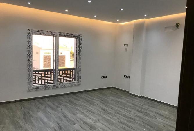 8014204 - Property Image 2