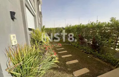 Apartment - 2 Bedrooms - 2 Bathrooms for sale in The Residences - Hyde Park - New Cairo City - Cairo