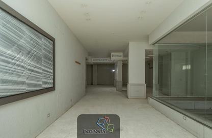 محل تجاري - استوديو - 1 حمام للايجار في شارع رشدي - رشدي - حي شرق - الاسكندرية