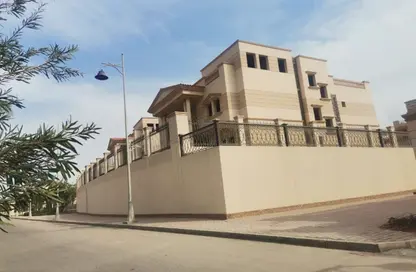 فيلا - 7 غرف نوم - 7 حمامات للايجار في رويال سيتي - كمبوندات الشيخ زايد - الشيخ زايد - الجيزة