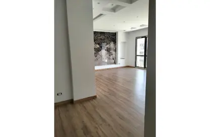 شقة - 3 غرف نوم - 4 حمامات للايجار في ذا كورت ياردز - كمبوندات الشيخ زايد - الشيخ زايد - الجيزة