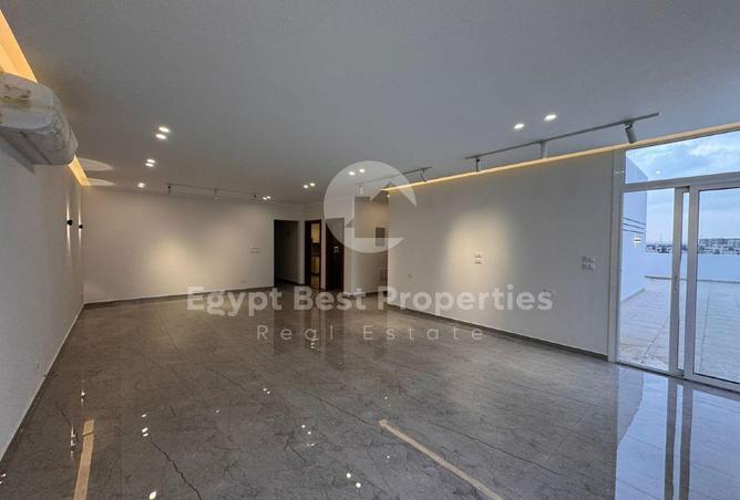 8244977 - Property Main Image