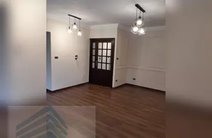 شقة - 2 غرف نوم - 1 حمام للايجار في شارع خليل الخياط باشا - كفر عبده - رشدي - حي شرق - الاسكندرية