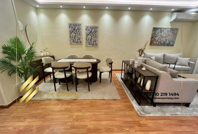 8081619 - Property Image 2