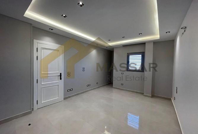 8224348 - Property Main Image