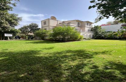 Villa - 5 Bedrooms - 4 Bathrooms for sale in Sarayat Al Maadi - Hay El Maadi - Cairo