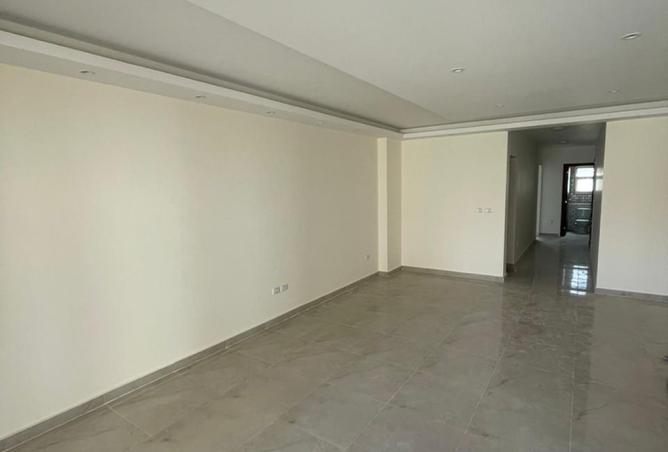 8242070 - Property Image 2