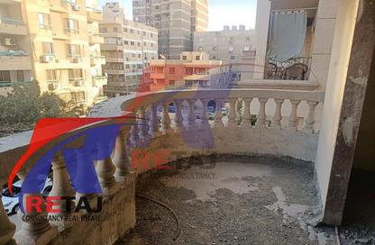 شقة - 3 غرف نوم - 2 حمامات للبيع في شارع ناجي عيسى الطحاوي - المنطقة العاشرة - مدينة نصر - القاهرة