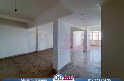 Apartment - 3 Bedrooms - 3 Bathrooms for sale in Mahmoud Al Essawy St. - Miami - Hay Awal El Montazah - Alexandria