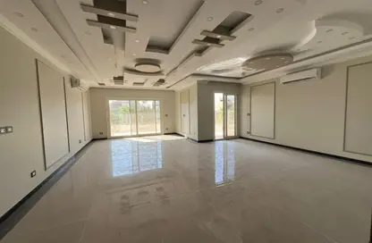 Villa - 4 Bedrooms - 5 Bathrooms for rent in The Crown - Cairo Alexandria Desert Road - 6 October City - Giza