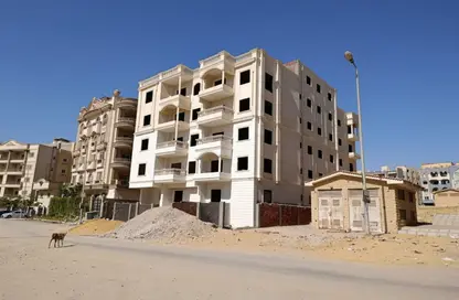 Apartment - 3 Bedrooms - 2 Bathrooms for sale in South Lotus - El Lotus - New Cairo City - Cairo