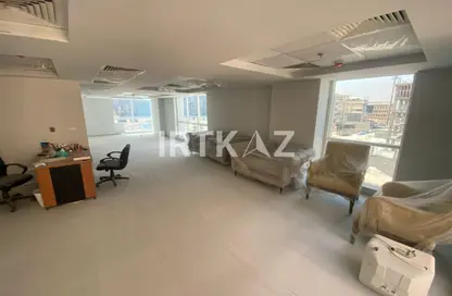مساحات مكتبية - استوديو - 1 حمام للبيع في بيزنس بلاس - شارع التسعين الشمالي - التجمع الخامس - مدينة القاهرة الجديدة - القاهرة