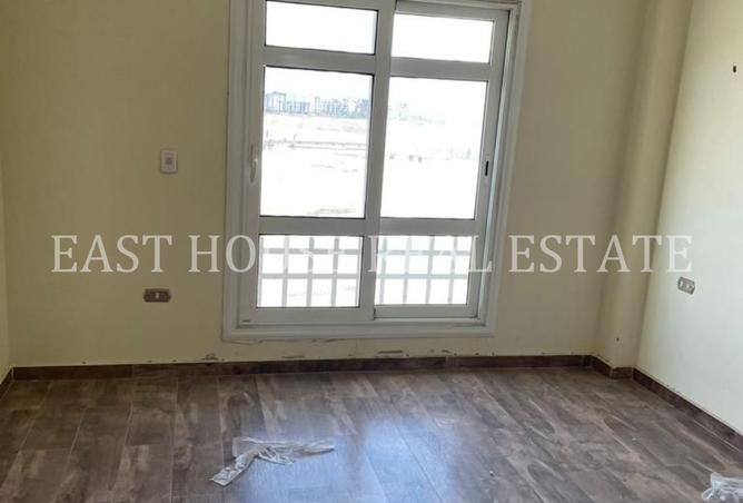 8068703 - Property Image 2