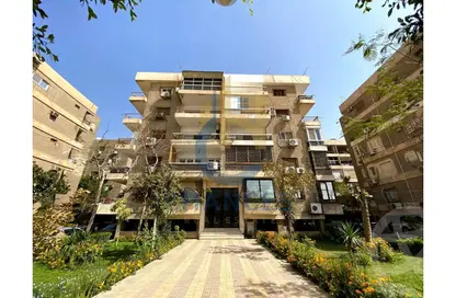 Apartment - 2 Bedrooms - 2 Bathrooms for sale in Masaken Nerco St. - Degla - Hay El Maadi - Cairo