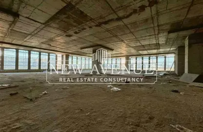 مساحات مكتبية - استوديو - 2 حمامات للبيع في شارع ال ٩٠ الجنوبي - شارع التسعين الجنوبي - التجمع الخامس - مدينة القاهرة الجديدة - القاهرة