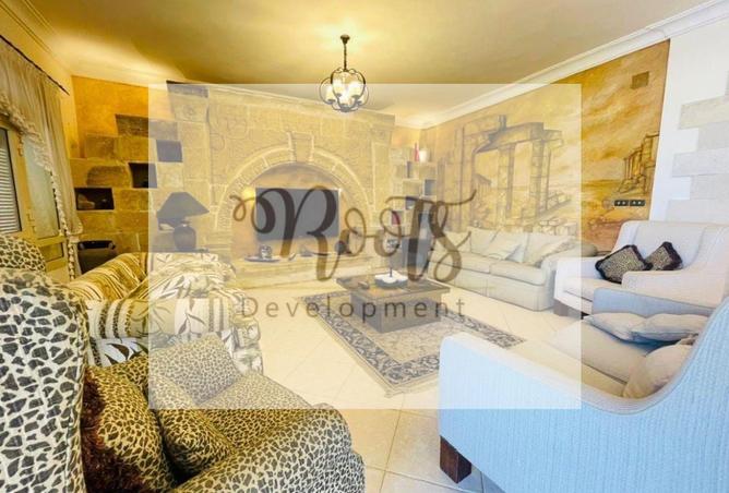 8088434 - Property Image 2