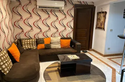 Apartment - 3 Bedrooms - 2 Bathrooms for rent in Zahraa El Maadi - Hay El Maadi - Cairo