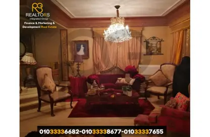 فيلا - 4 غرف نوم - 4 حمامات للبيع في حدائق المهندسين - الحي الرابع - الشيخ زايد - الجيزة