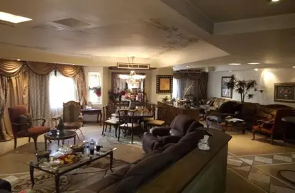 شقة - 3 غرف نوم - 2 حمامات للايجار في الكوربة - مصر الجديدة - القاهرة