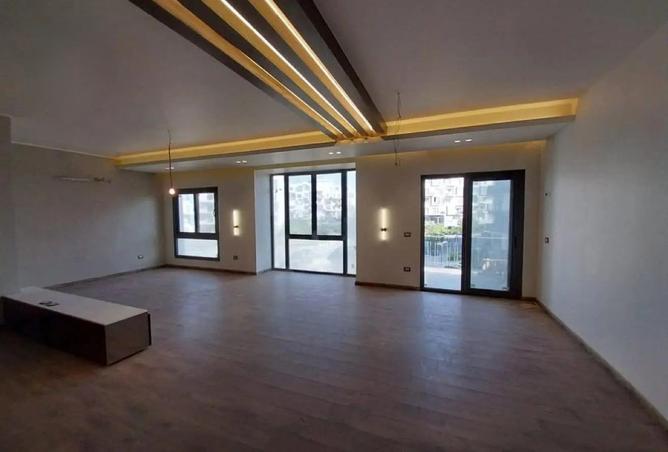 8282883 - Property Image 2