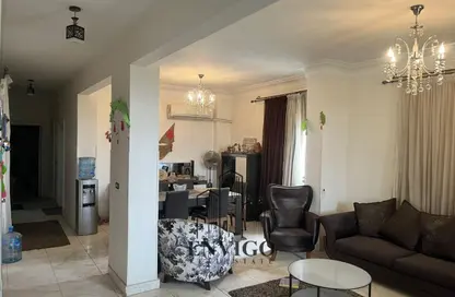 Apartment - 2 Bedrooms - 1 Bathroom for sale in Ismail Zohdy St. - Al Hadiqah Al Dawliyah - 7th District - Nasr City - Cairo