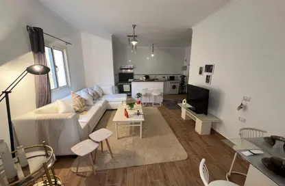 Apartment - 2 Bedrooms - 1 Bathroom for sale in Al Gezira St. - South Investors Area - New Cairo City - Cairo