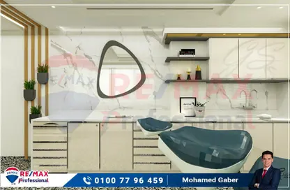 Medical Facility - Studio - 1 Bathroom for sale in 14th of May Bridge - Smouha - Hay Sharq - Alexandria