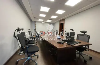 Office Space - Studio - 1 Bathroom for sale in Concord Plaza - South Investors Area - New Cairo City - Cairo