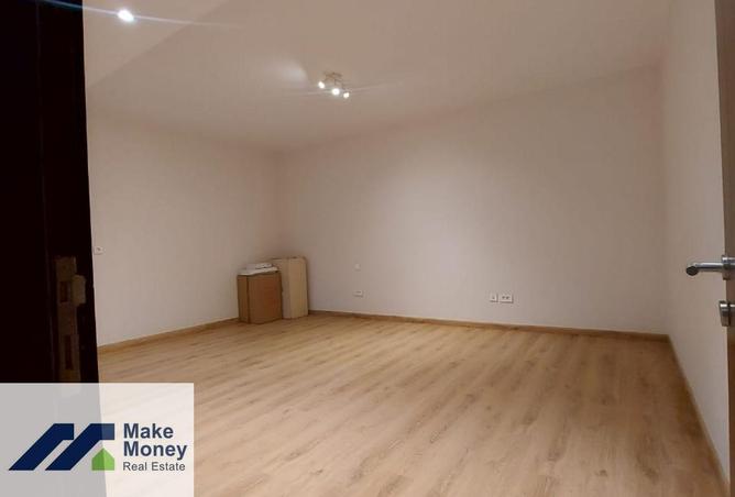 8024893 - Property Image 3
